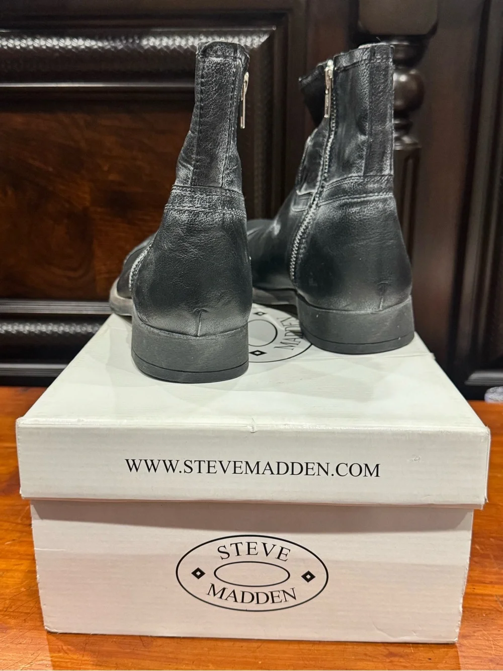 Steve Madden Men’s Black Leather Side-Zip Ankle Booties